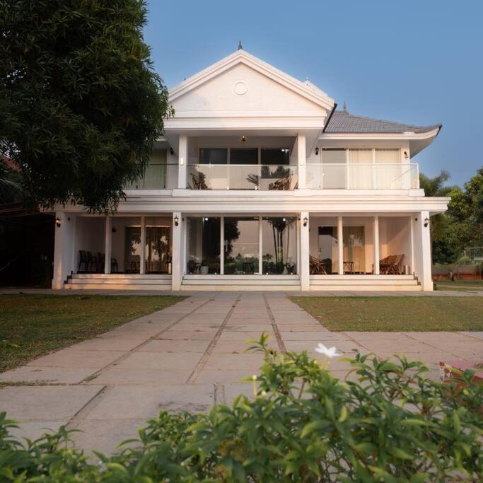 Riveria Portico - River Side 6 Bedroom Private Pool Bungalow North Paravur Екстериор снимка